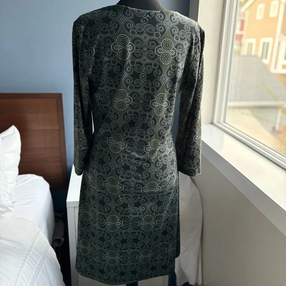 Prana Black & Green Patterned Long Sleeve Wrap Style V-Neck 3/4 Sleeve Dress - Picture 7 of 16